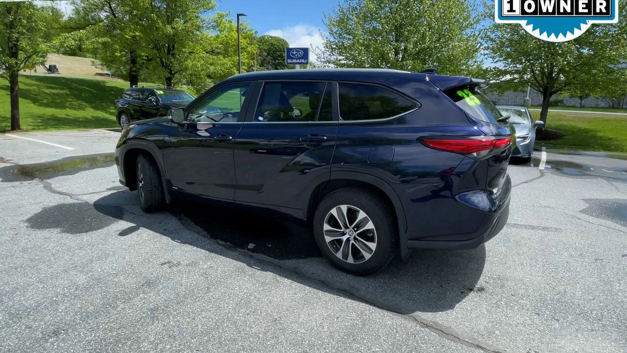 2023 Toyota Highlander Hybrid XLE White River Junction VT