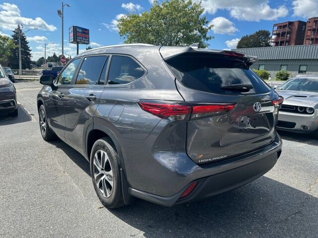 2023 Toyota Highlander Hybrid XLE Worcester MA