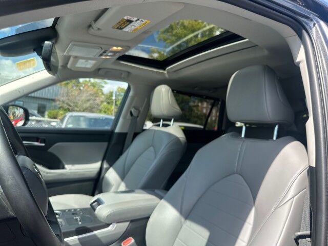 2023 Toyota Highlander Hybrid XLE Worcester MA