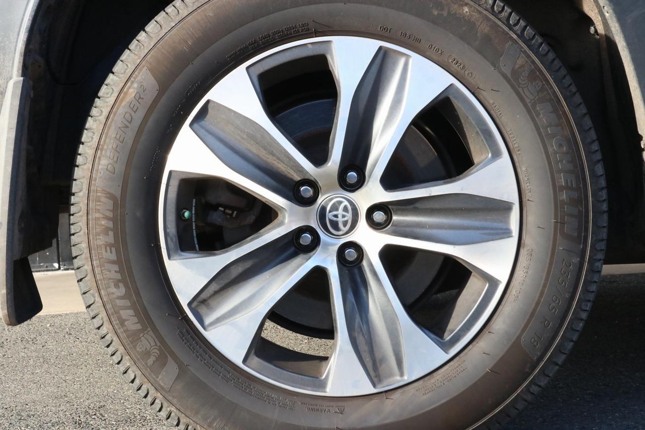 2023 Toyota Highlander Hybrid XLE Fredericksburg VA