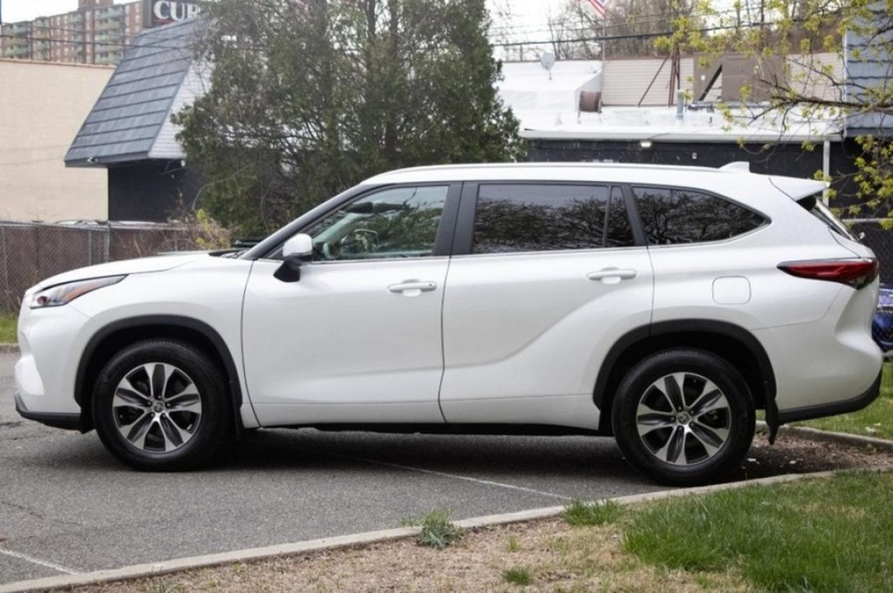 2023 Toyota Highlander L AWD Yonkers NY