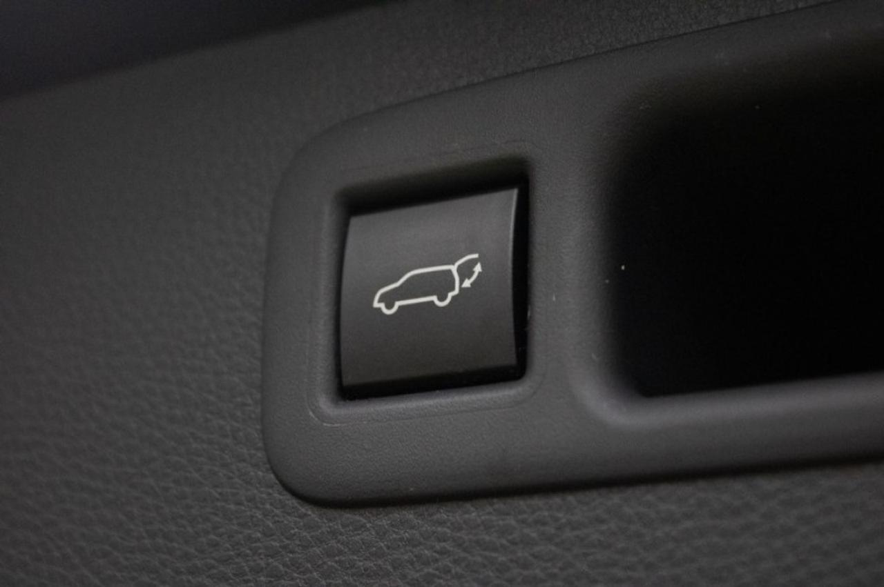 2023 Toyota Highlander L AWD Yonkers NY