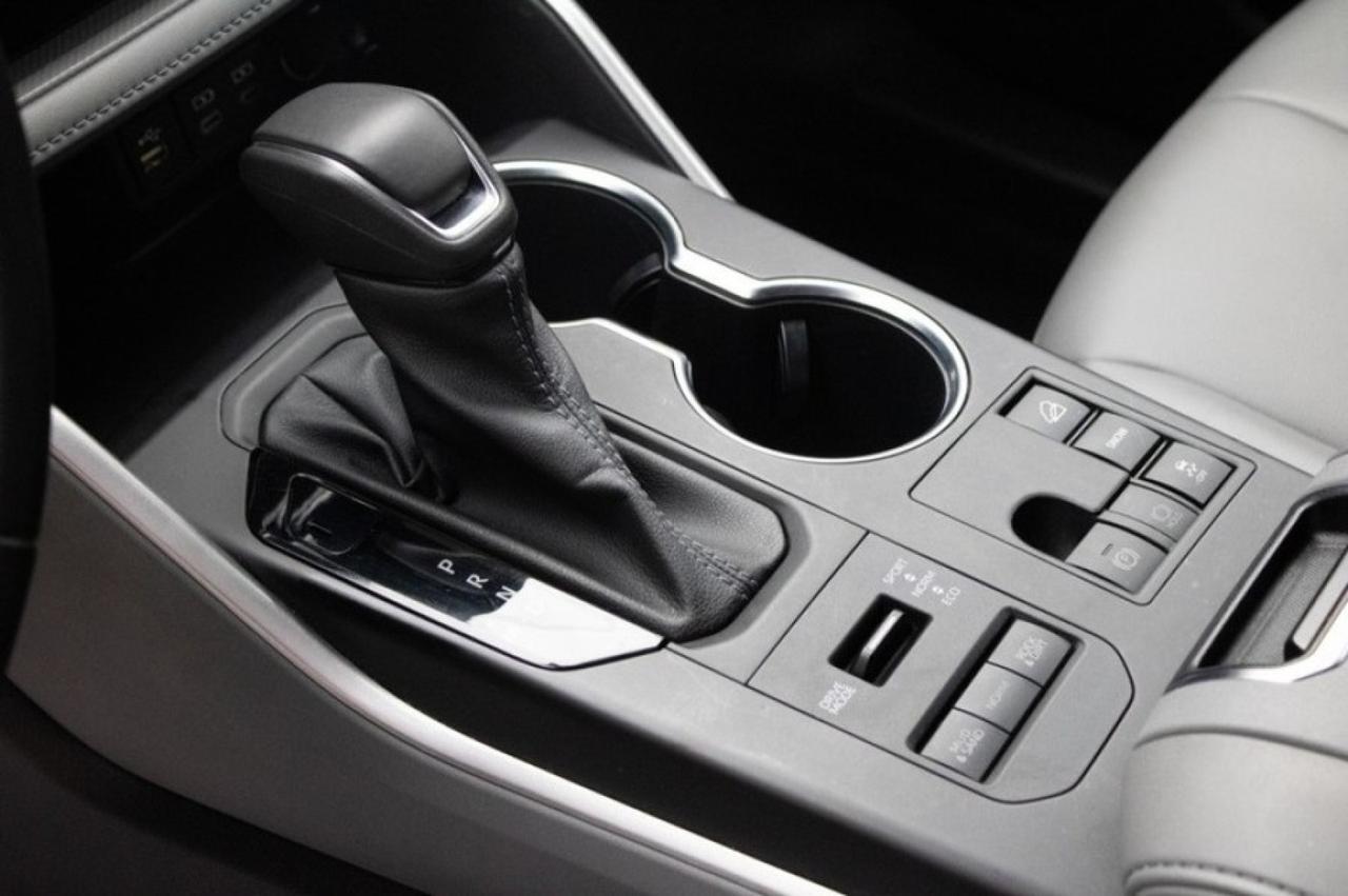 2023 Toyota Highlander L AWD Yonkers NY