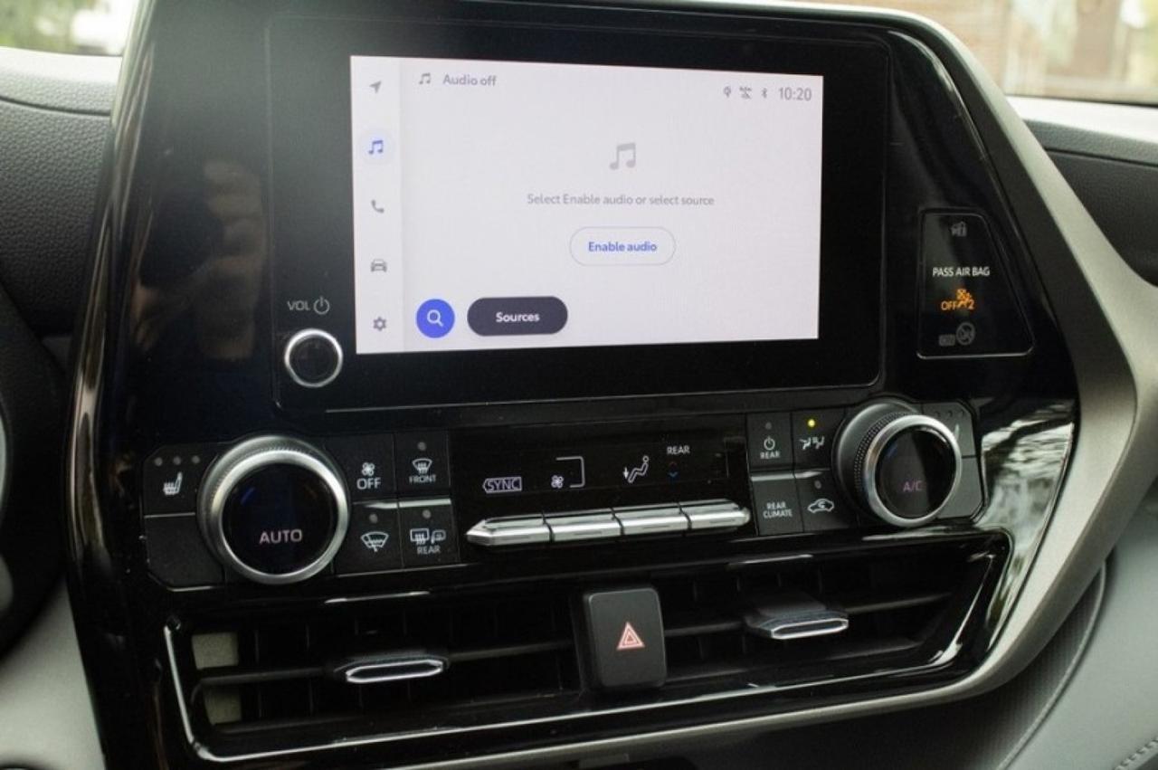 2023 Toyota Highlander L AWD Yonkers NY