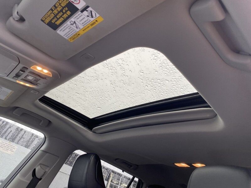 2023 Toyota Highlander L Bristol  PA