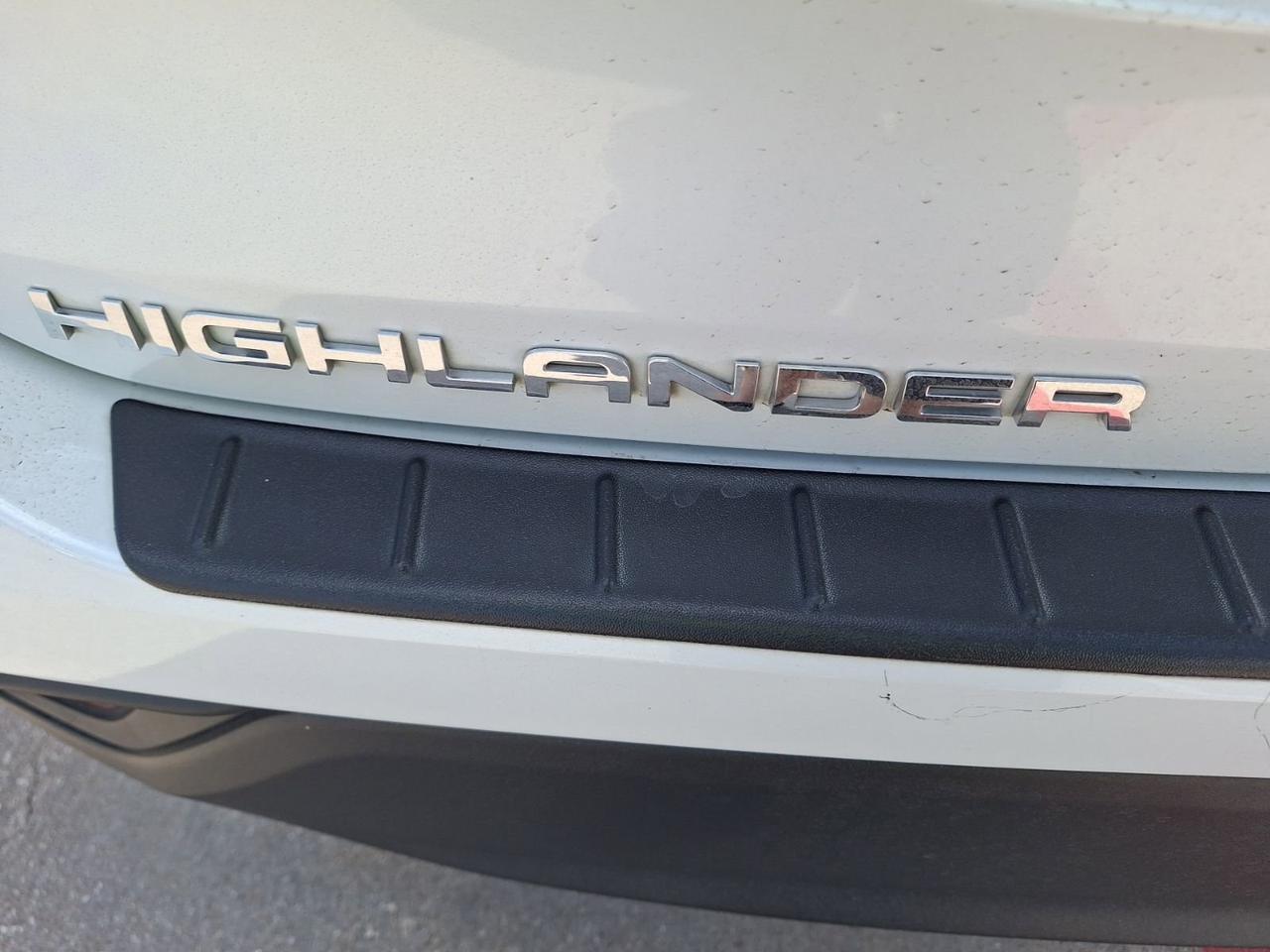 2023 Toyota Highlander L Hurst TX