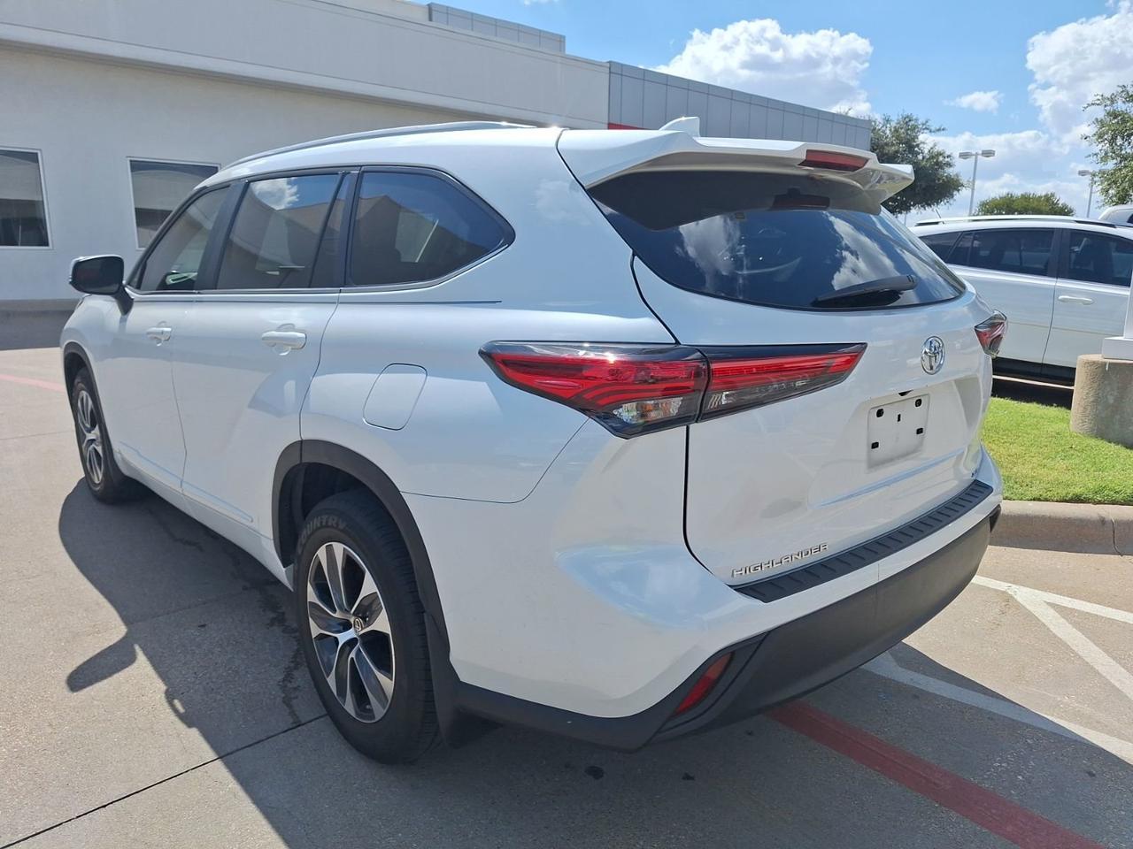 2023 Toyota Highlander L Hurst TX