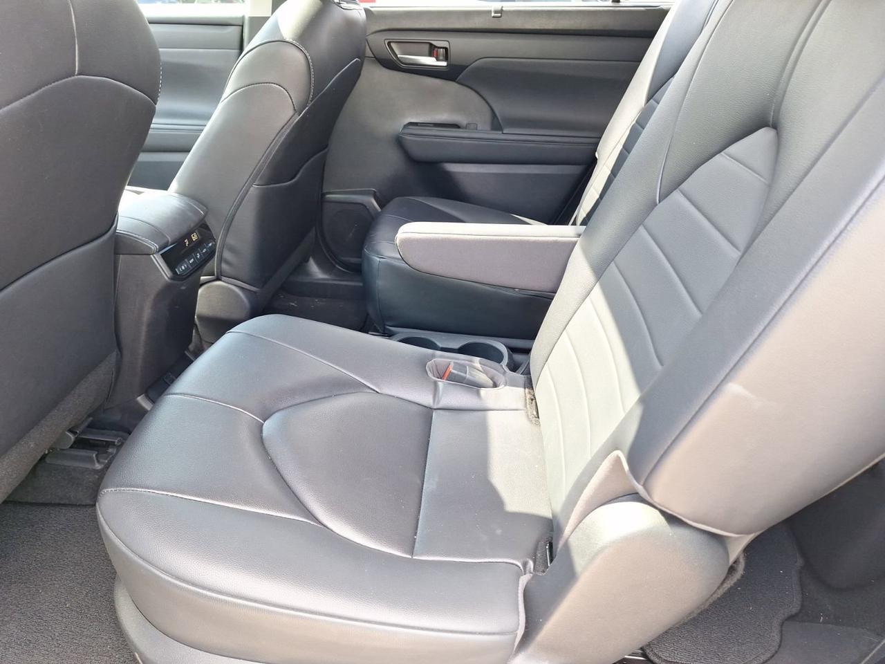 2023 Toyota Highlander L Hurst TX