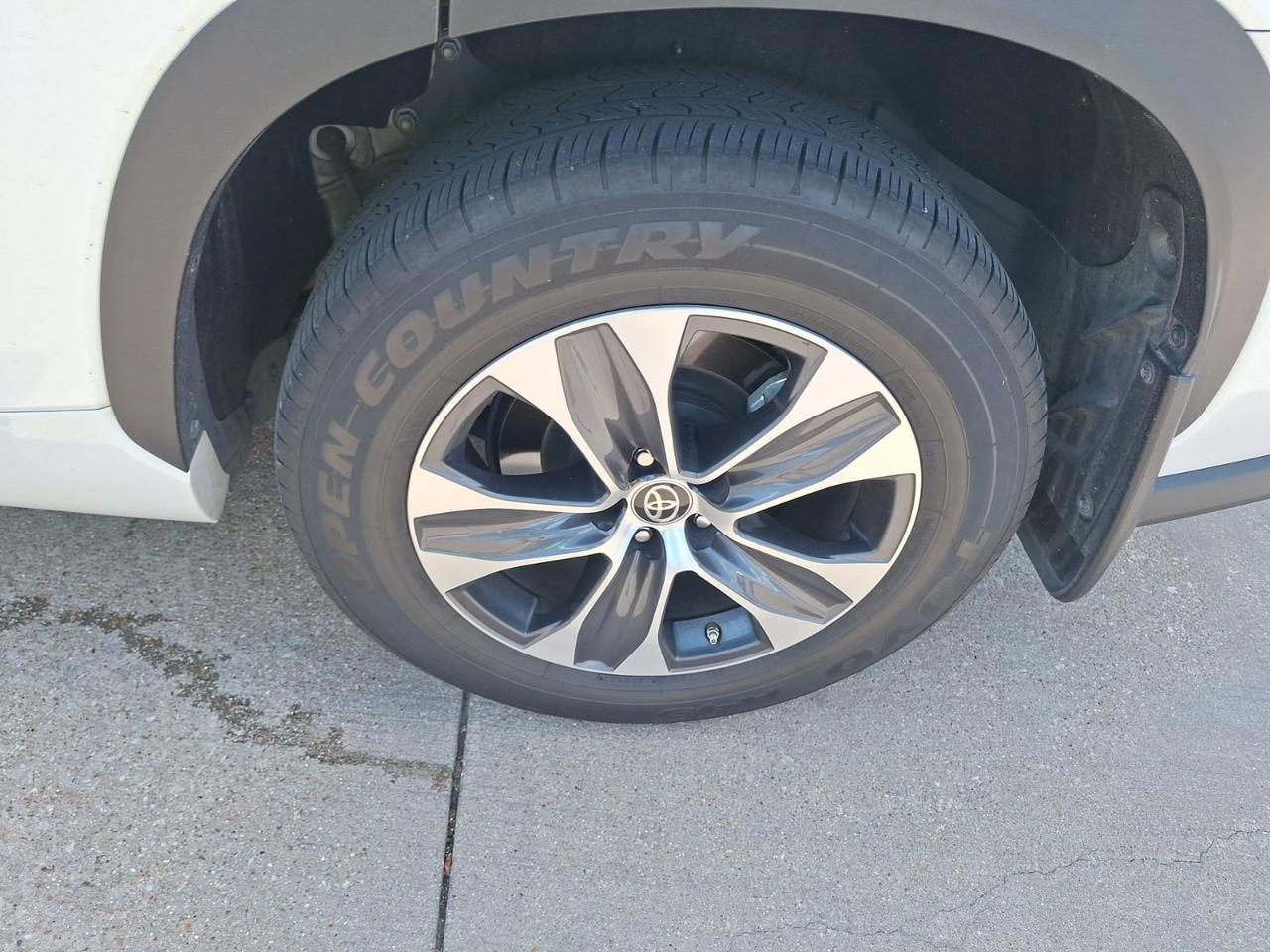 2023 Toyota Highlander L Hurst TX