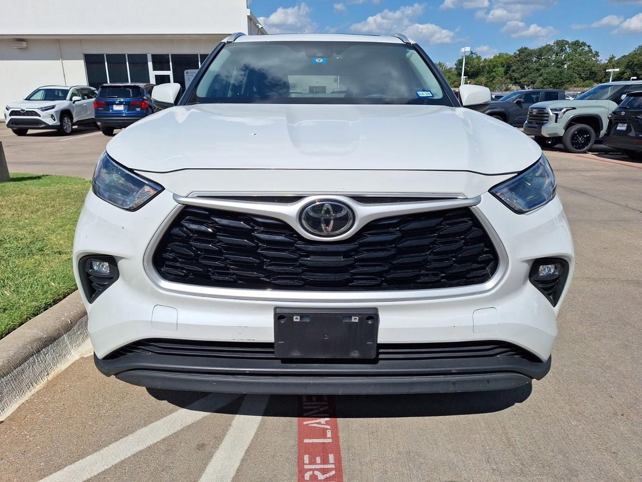 2023 Toyota Highlander L Hurst TX