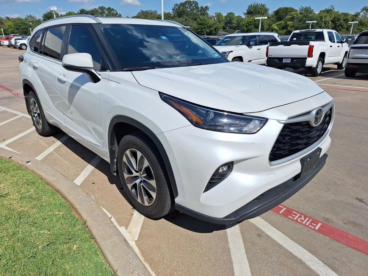 2023 Toyota Highlander L Hurst TX