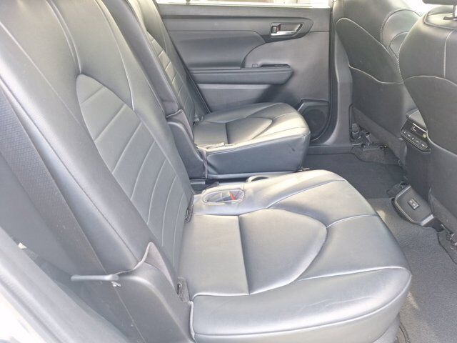 2023 Toyota Highlander L Hurst TX