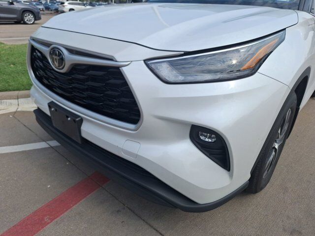 2023 Toyota Highlander L Hurst TX