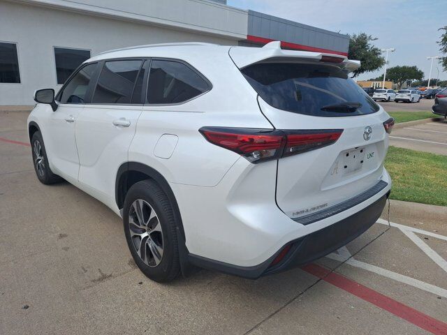2023 Toyota Highlander L Hurst TX