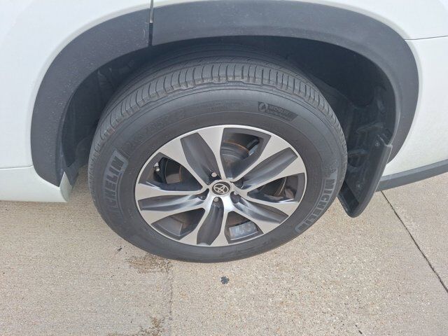 2023 Toyota Highlander L Hurst TX