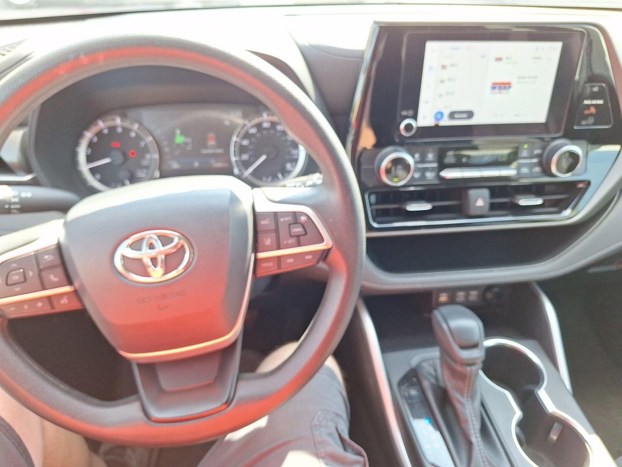 2023 Toyota Highlander L Hurst TX
