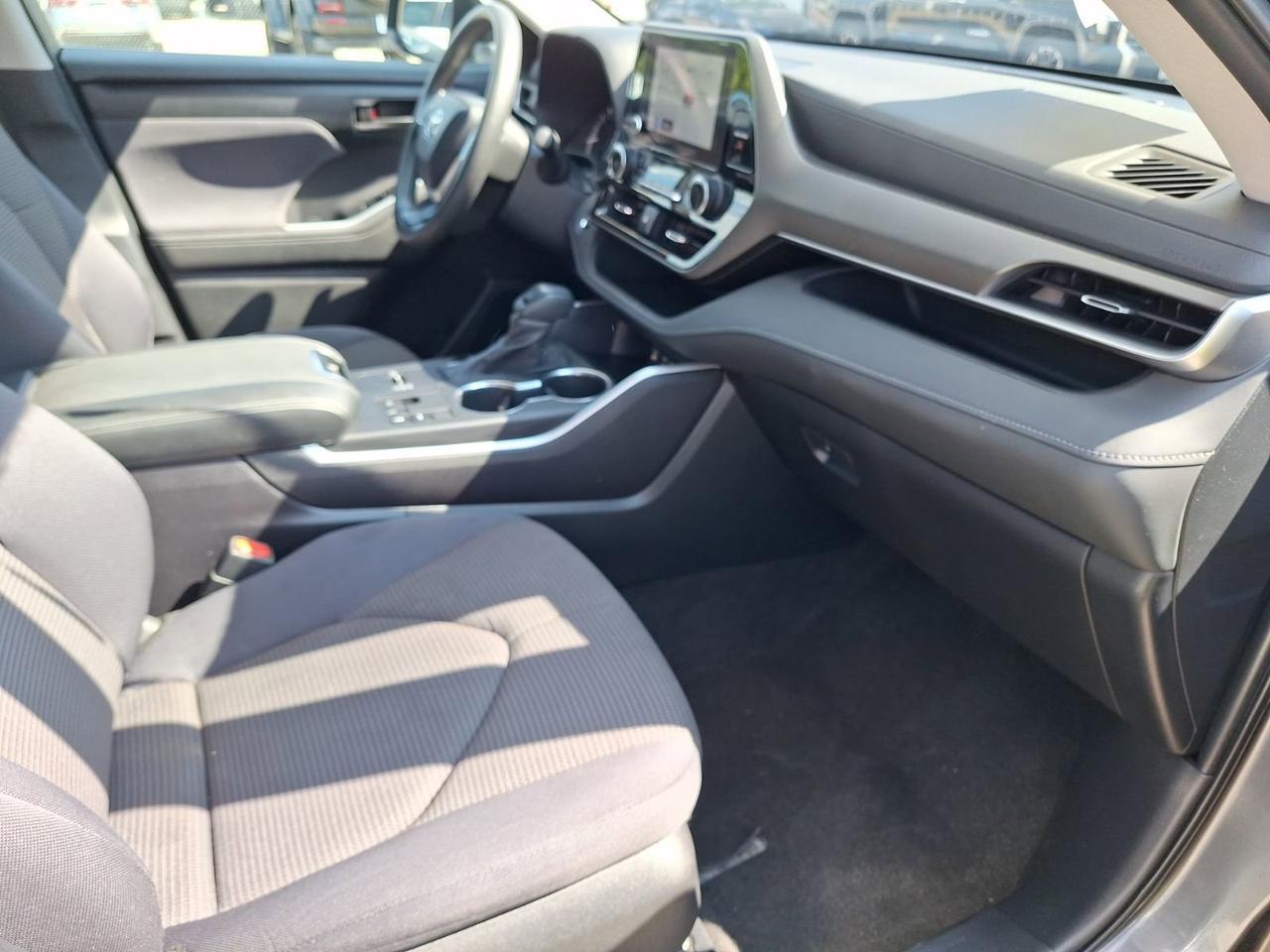 2023 Toyota Highlander L Hurst TX