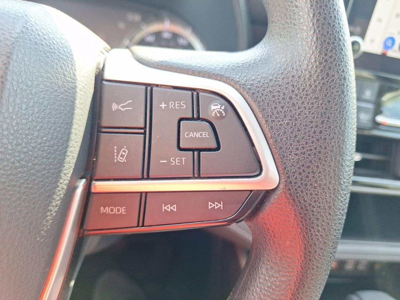 2023 Toyota Highlander L Hurst TX