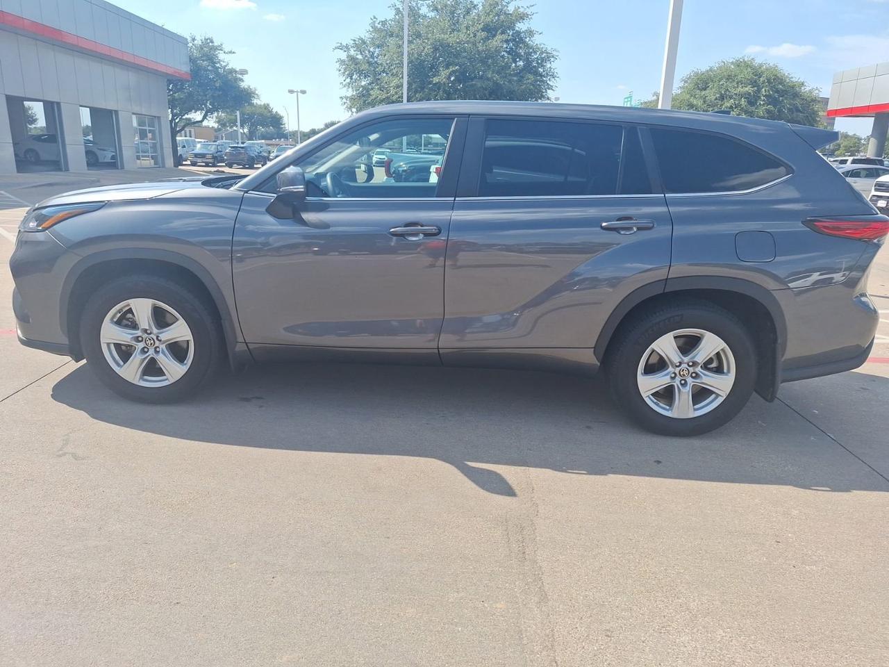 2023 Toyota Highlander L Hurst TX