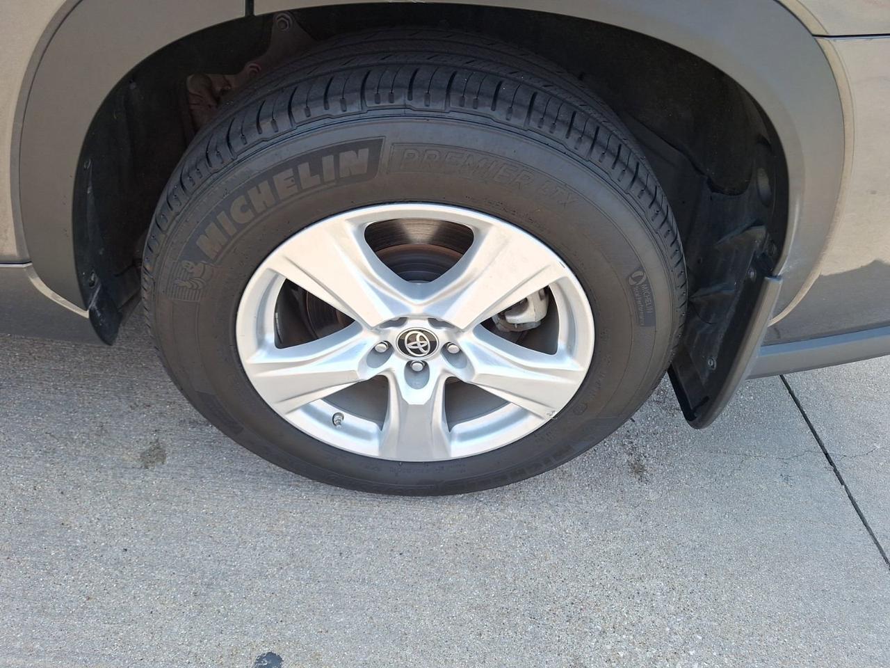 2023 Toyota Highlander L Hurst TX