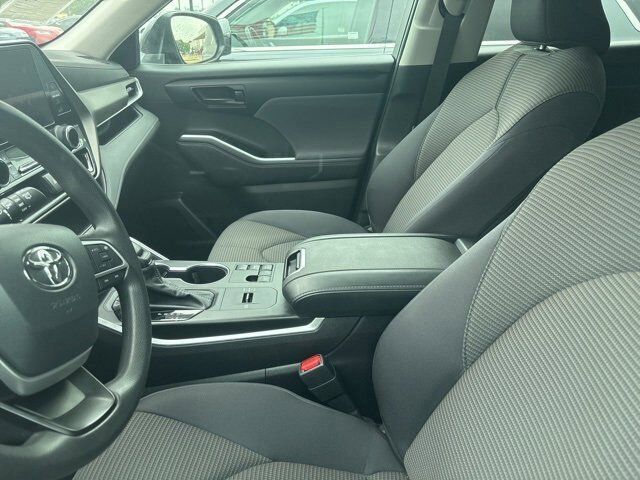 2023 Toyota Highlander L Hurst TX