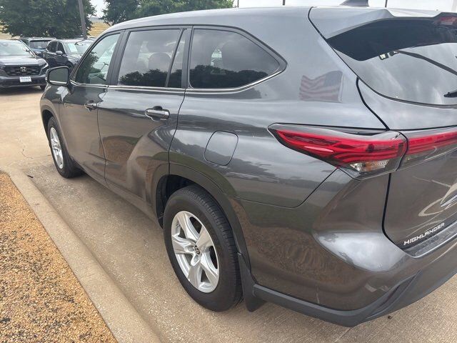2023 Toyota Highlander L Hurst TX