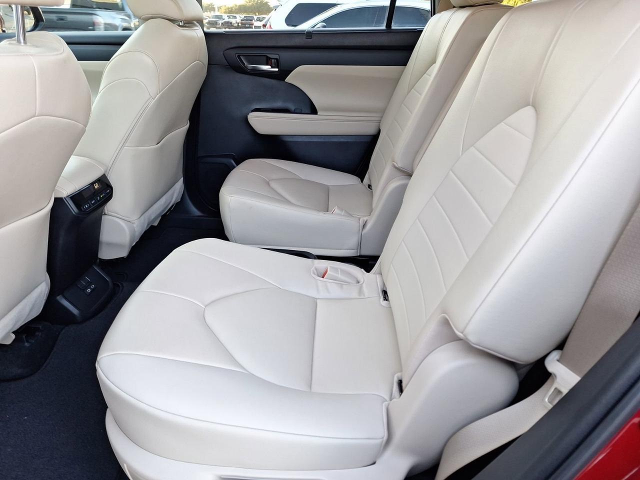 2023 Toyota Highlander L Hurst TX