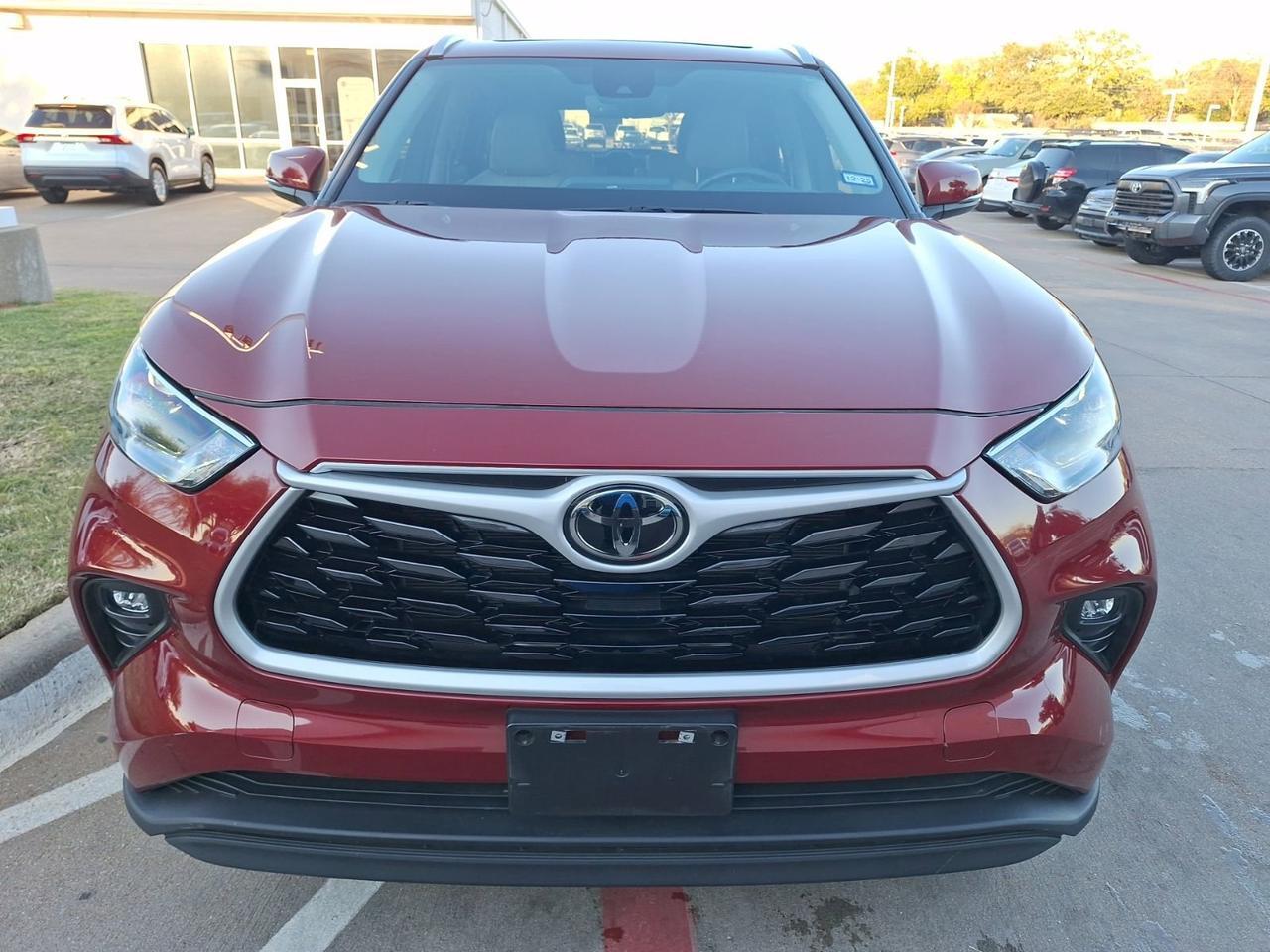 2023 Toyota Highlander L Hurst TX