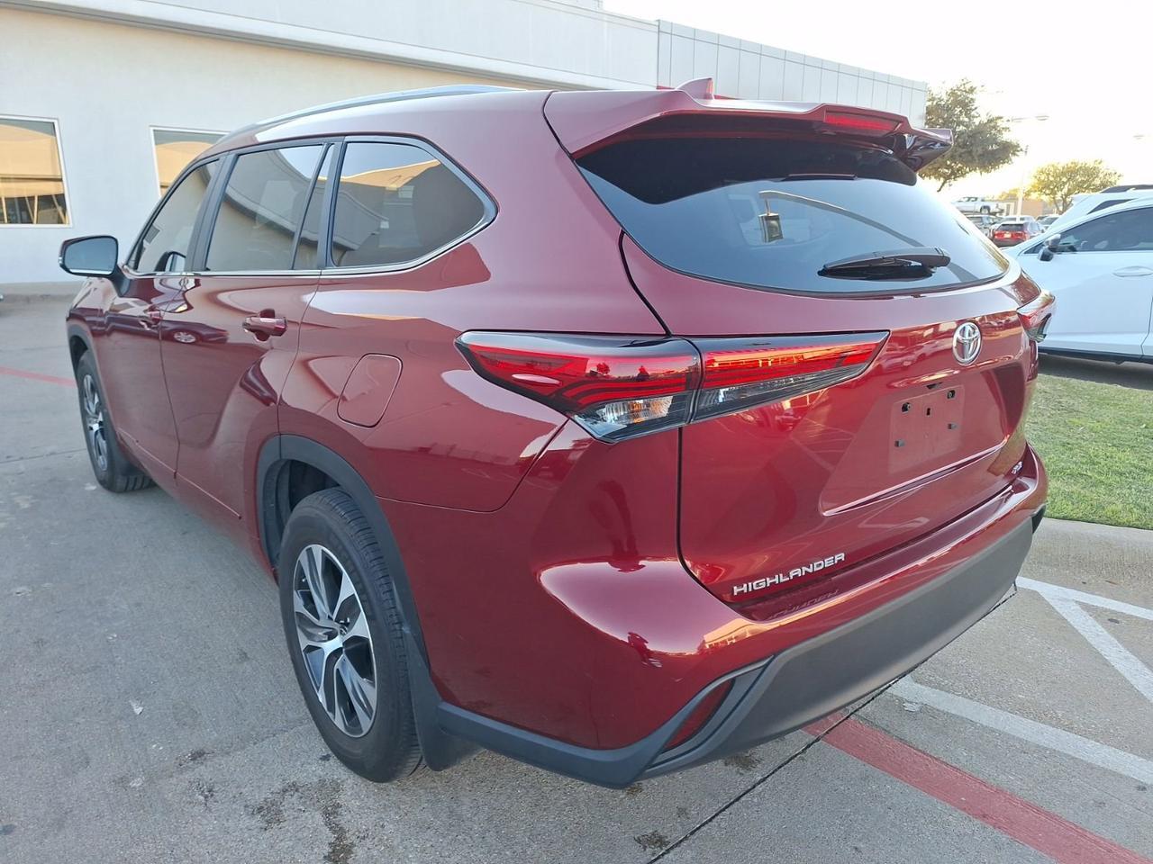 2023 Toyota Highlander L Hurst TX