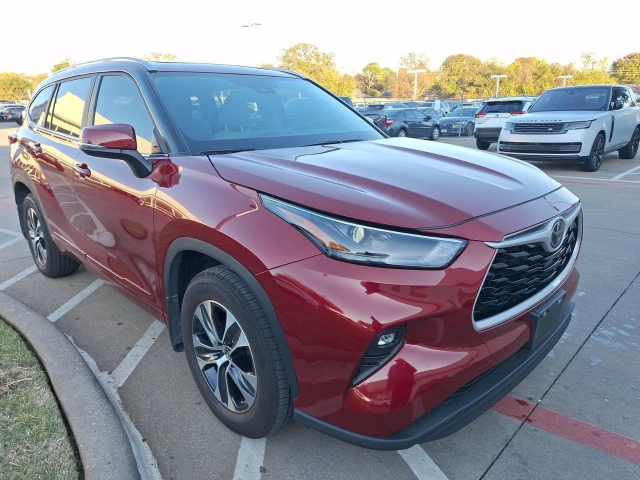 2023 Toyota Highlander L Hurst TX
