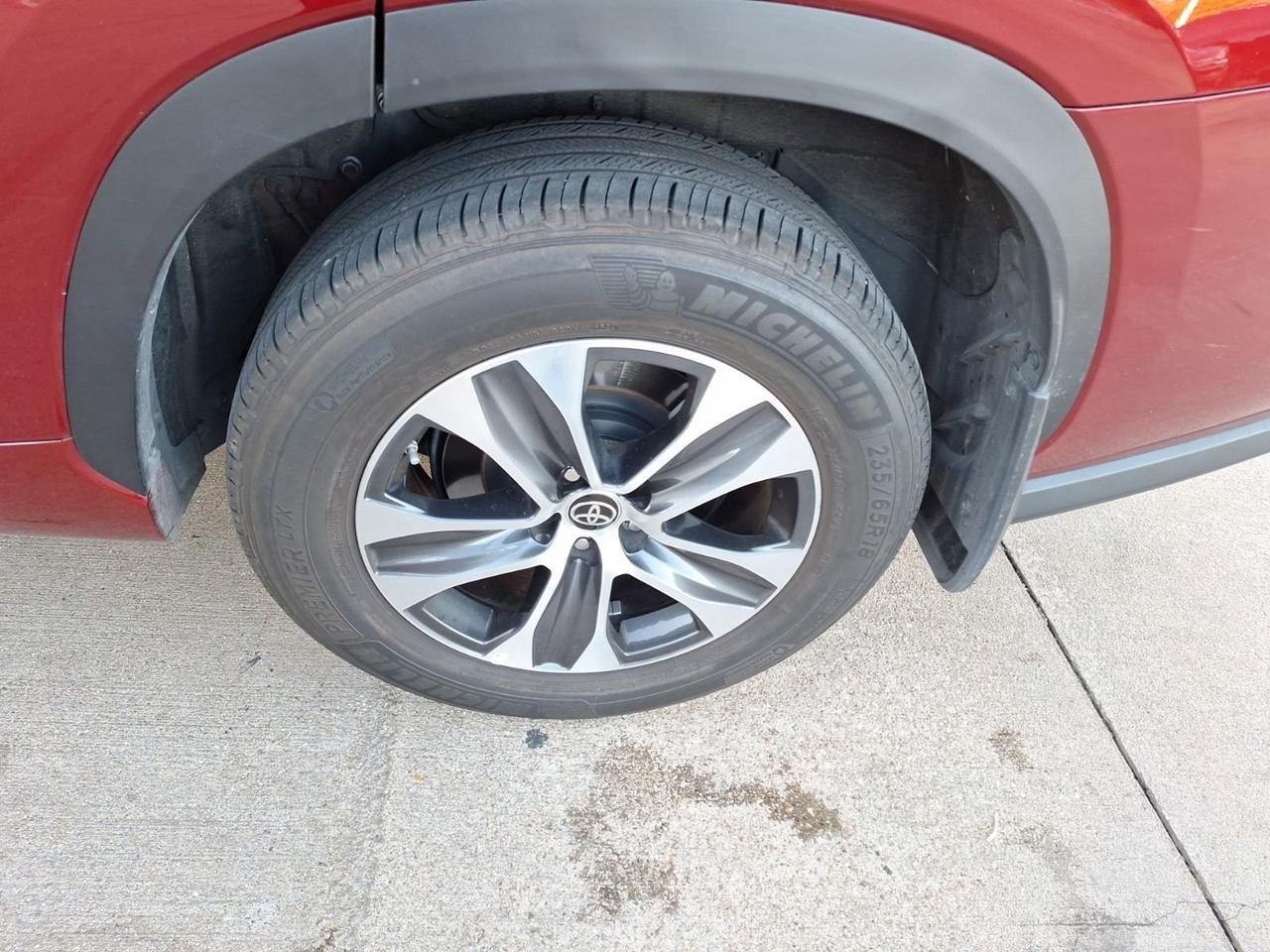 2023 Toyota Highlander L Hurst TX