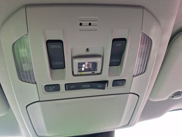 2023 Toyota Highlander L Hurst TX