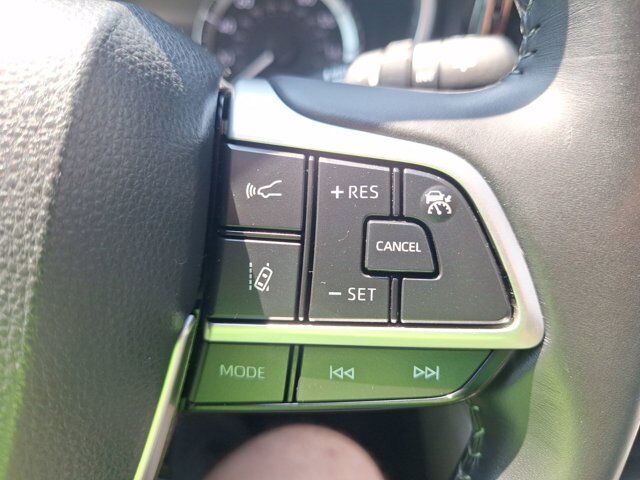 2023 Toyota Highlander L Hurst TX