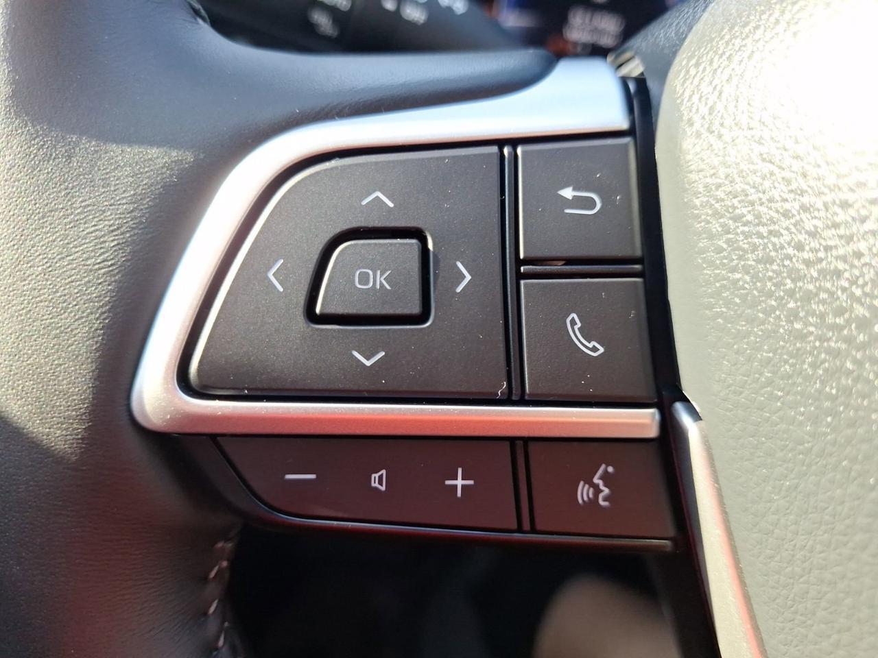 2023 Toyota Highlander L Hurst TX