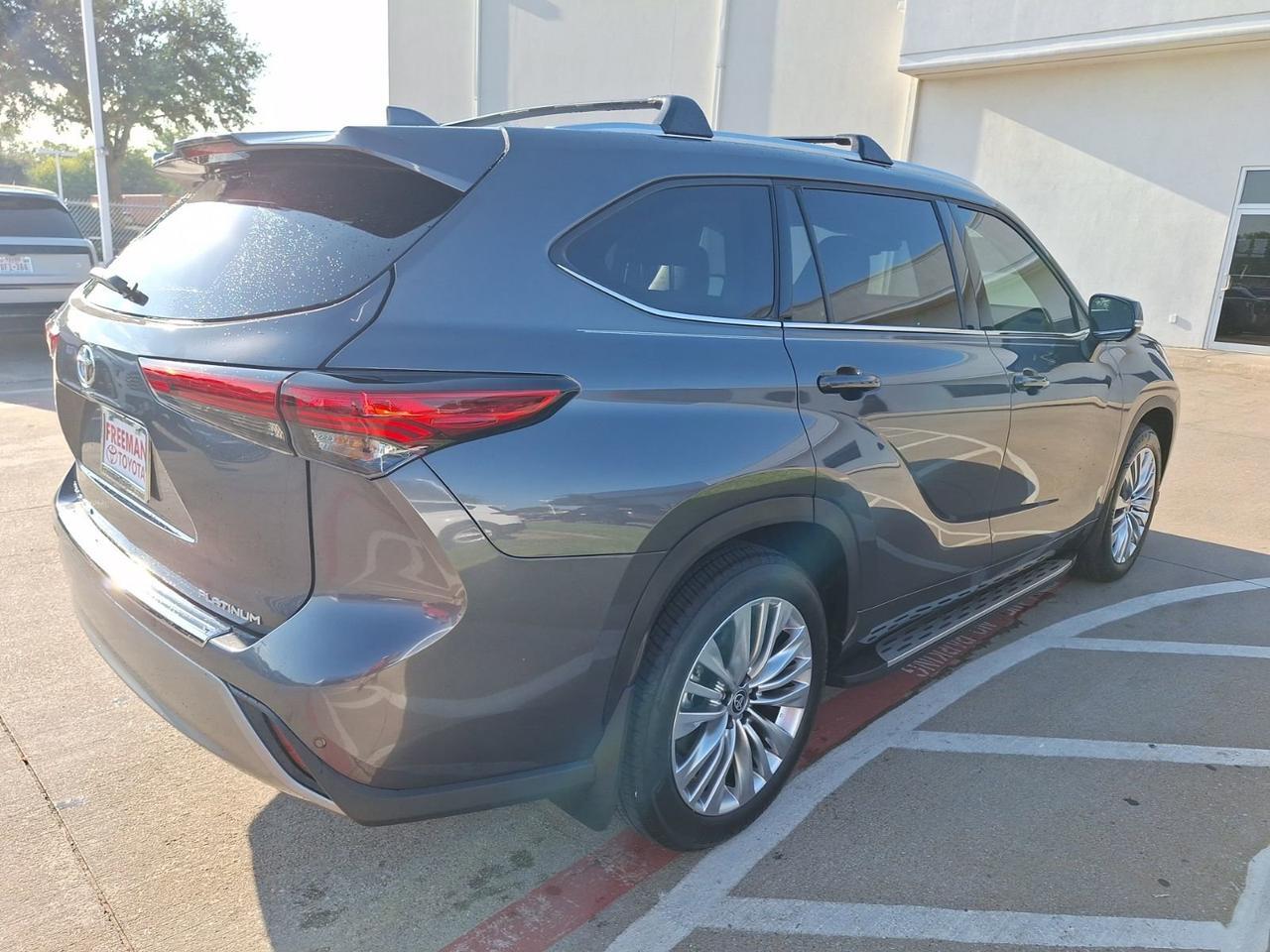 2023 Toyota Highlander L Hurst TX
