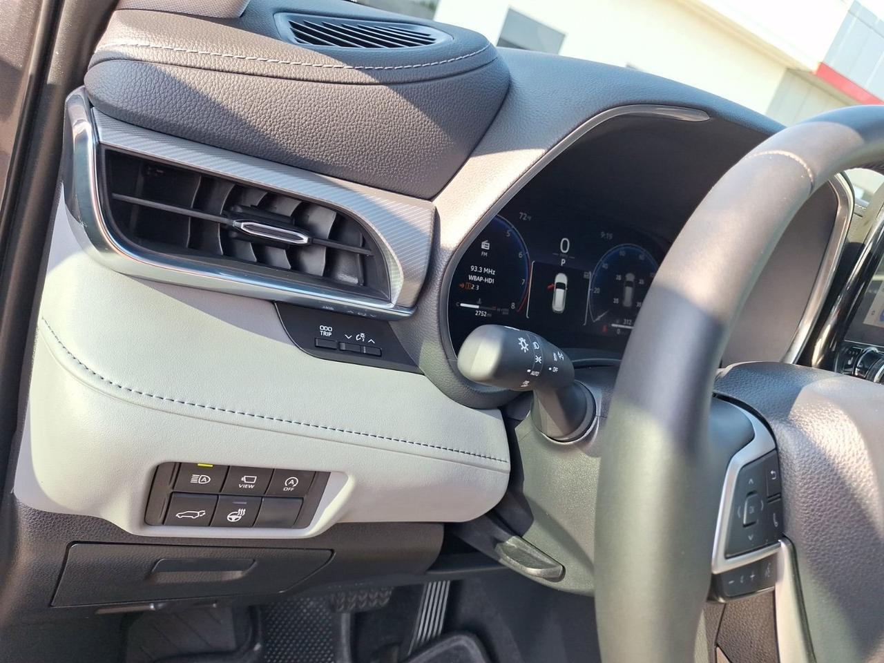 2023 Toyota Highlander L Hurst TX