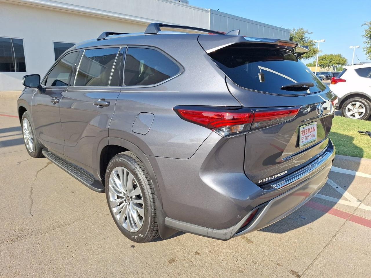 2023 Toyota Highlander L Hurst TX