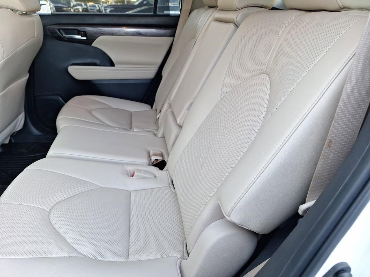 2023 Toyota Highlander L Hurst TX