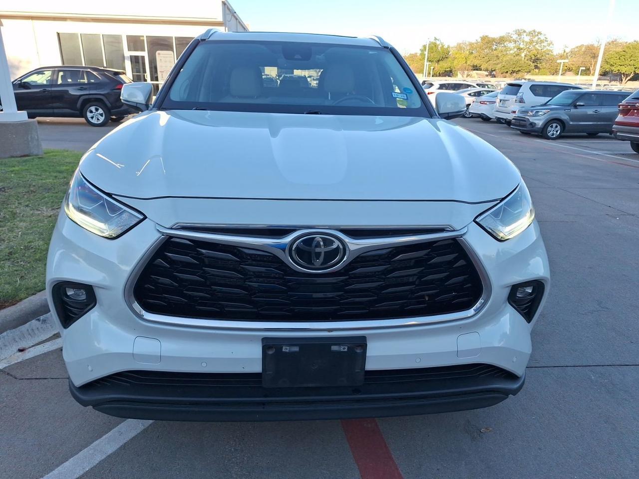 2023 Toyota Highlander L Hurst TX
