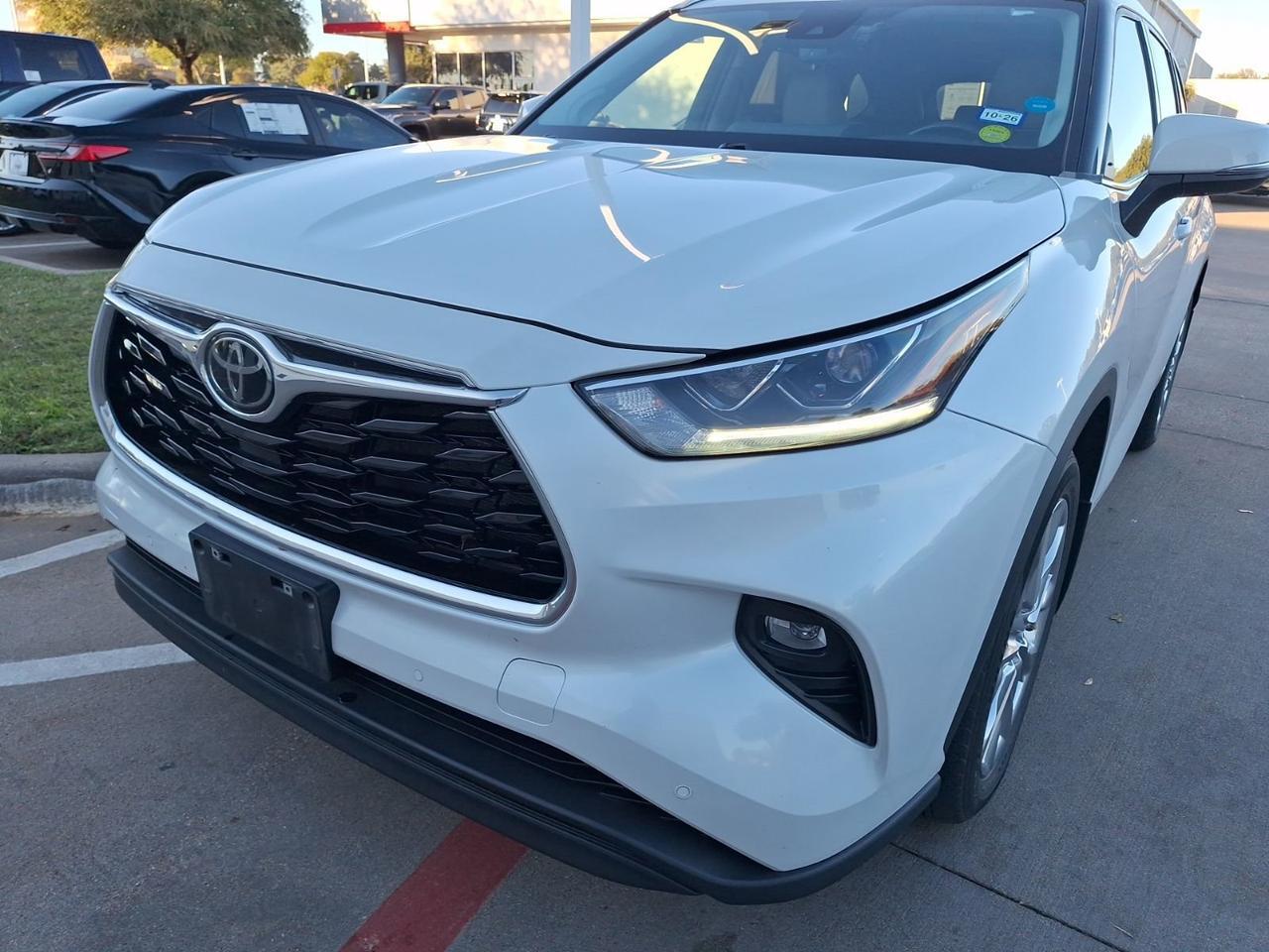 2023 Toyota Highlander L Hurst TX