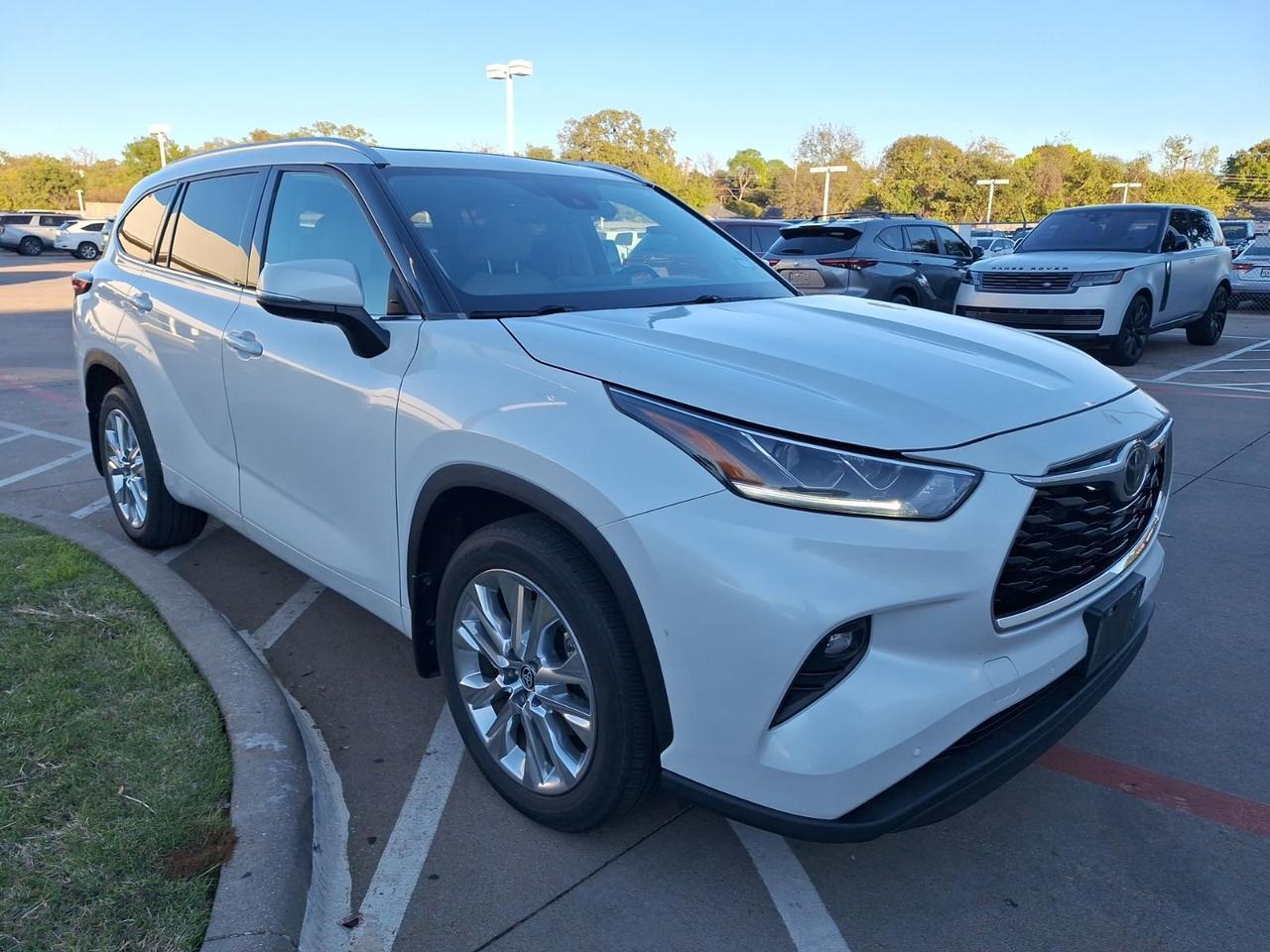 2023 Toyota Highlander L Hurst TX