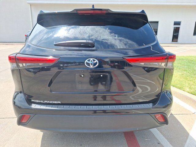 2023 Toyota Highlander L Hurst TX