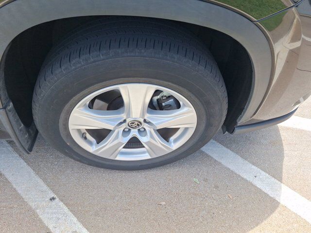 2023 Toyota Highlander L Hurst TX