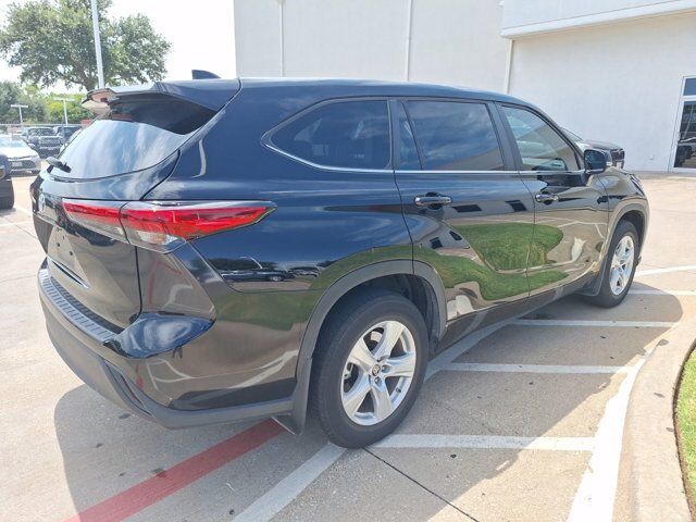 2023 Toyota Highlander L Hurst TX