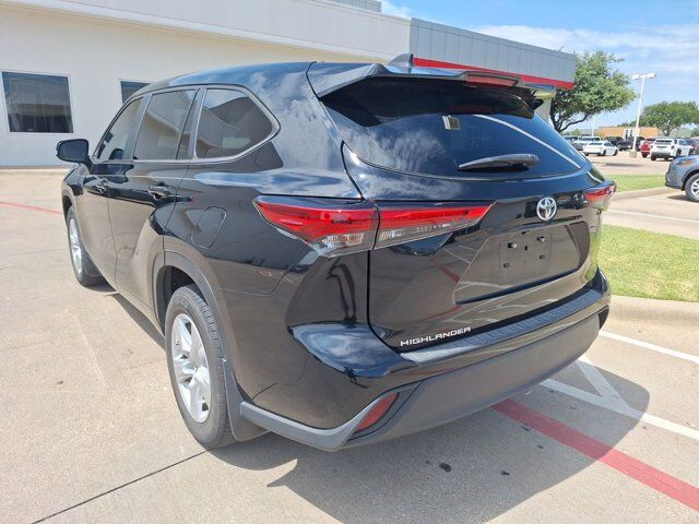 2023 Toyota Highlander L Hurst TX