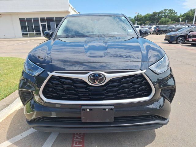 2023 Toyota Highlander L Hurst TX