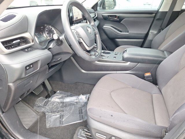 2023 Toyota Highlander L Hurst TX