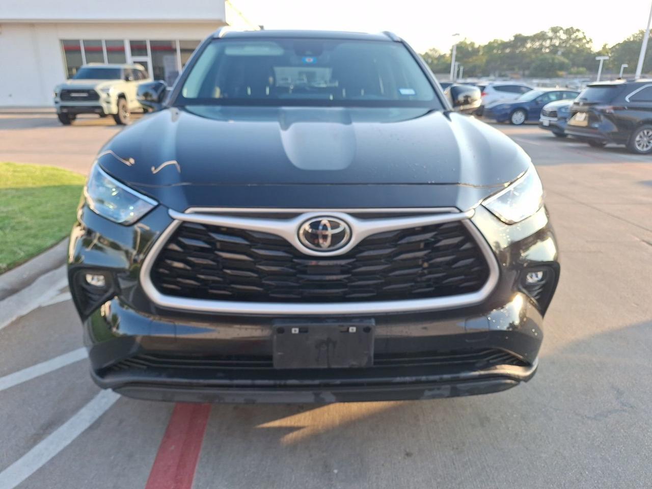 2023 Toyota Highlander L Hurst TX