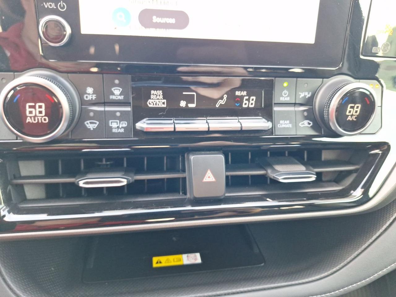 2023 Toyota Highlander L Hurst TX