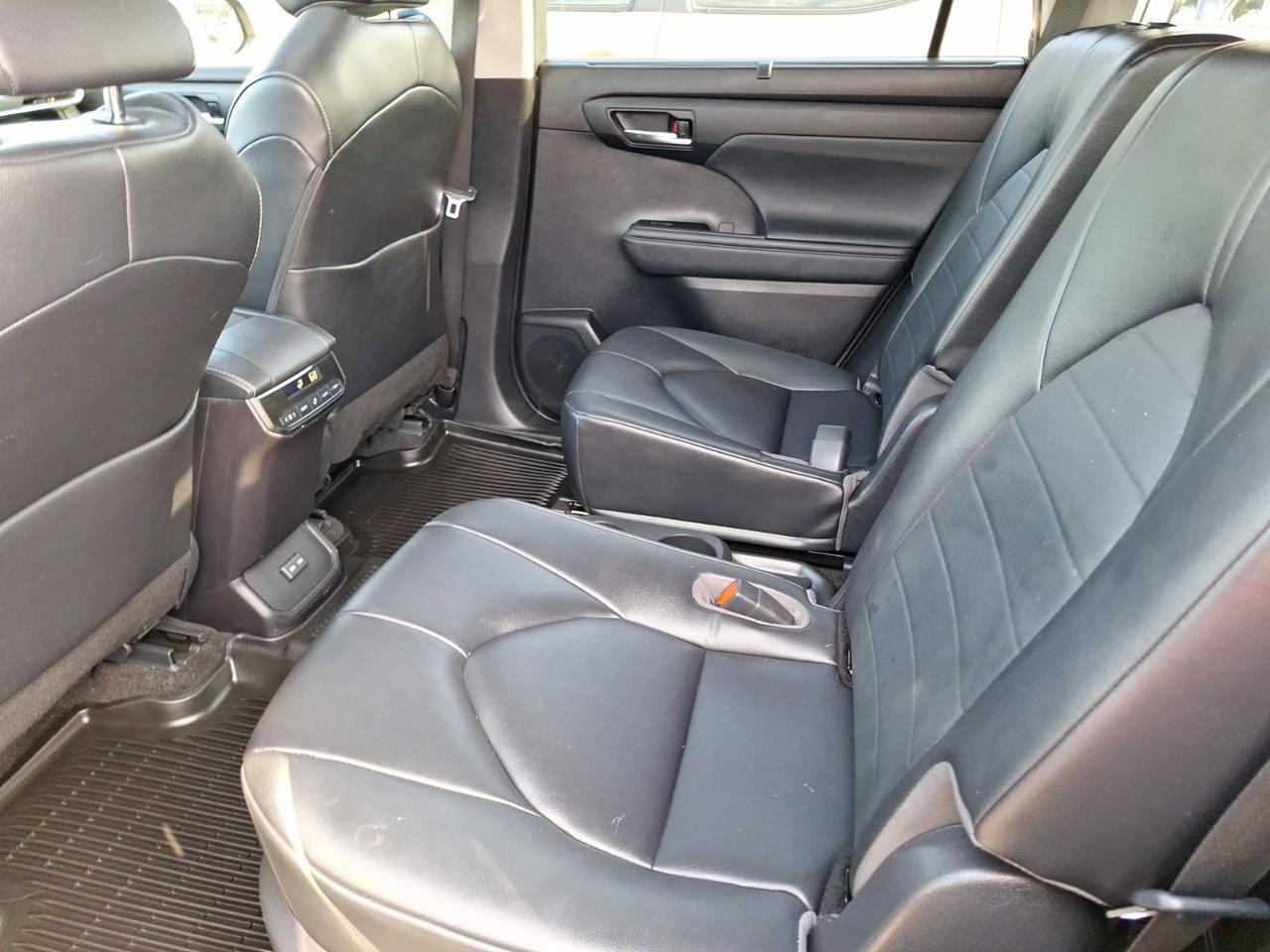 2023 Toyota Highlander L Hurst TX